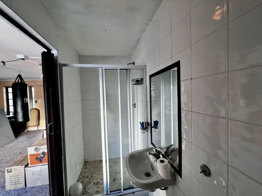 2 Bedroom Property for Sale in Table View Western Cape